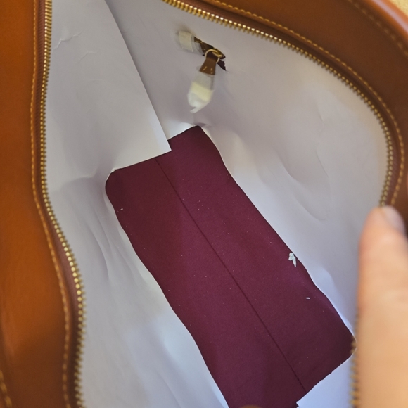 Coach Taylor Shoulder Bag In Signature Canvas - Picture 11 of 13